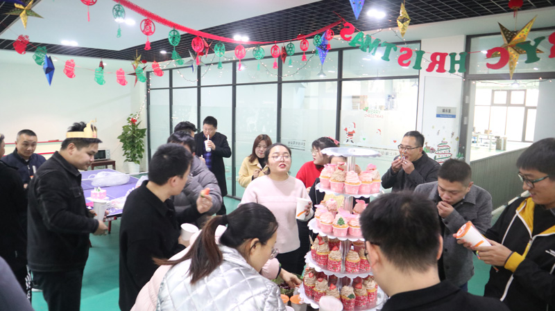 繽紛平安夜，歡樂(lè)圣誕節(jié) | 寶開(kāi)舉辦第四季度員工集體生日會(huì)